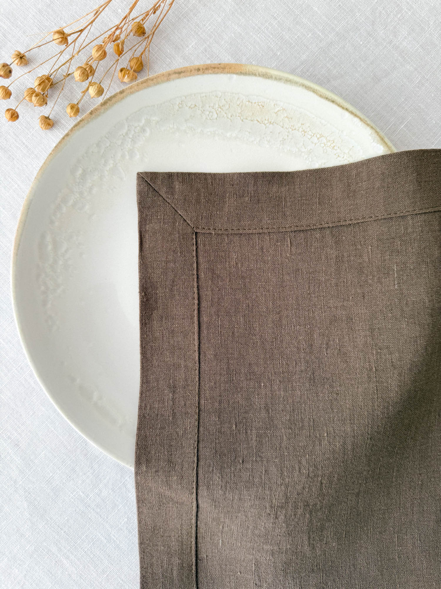 Serviette de table en lin marron