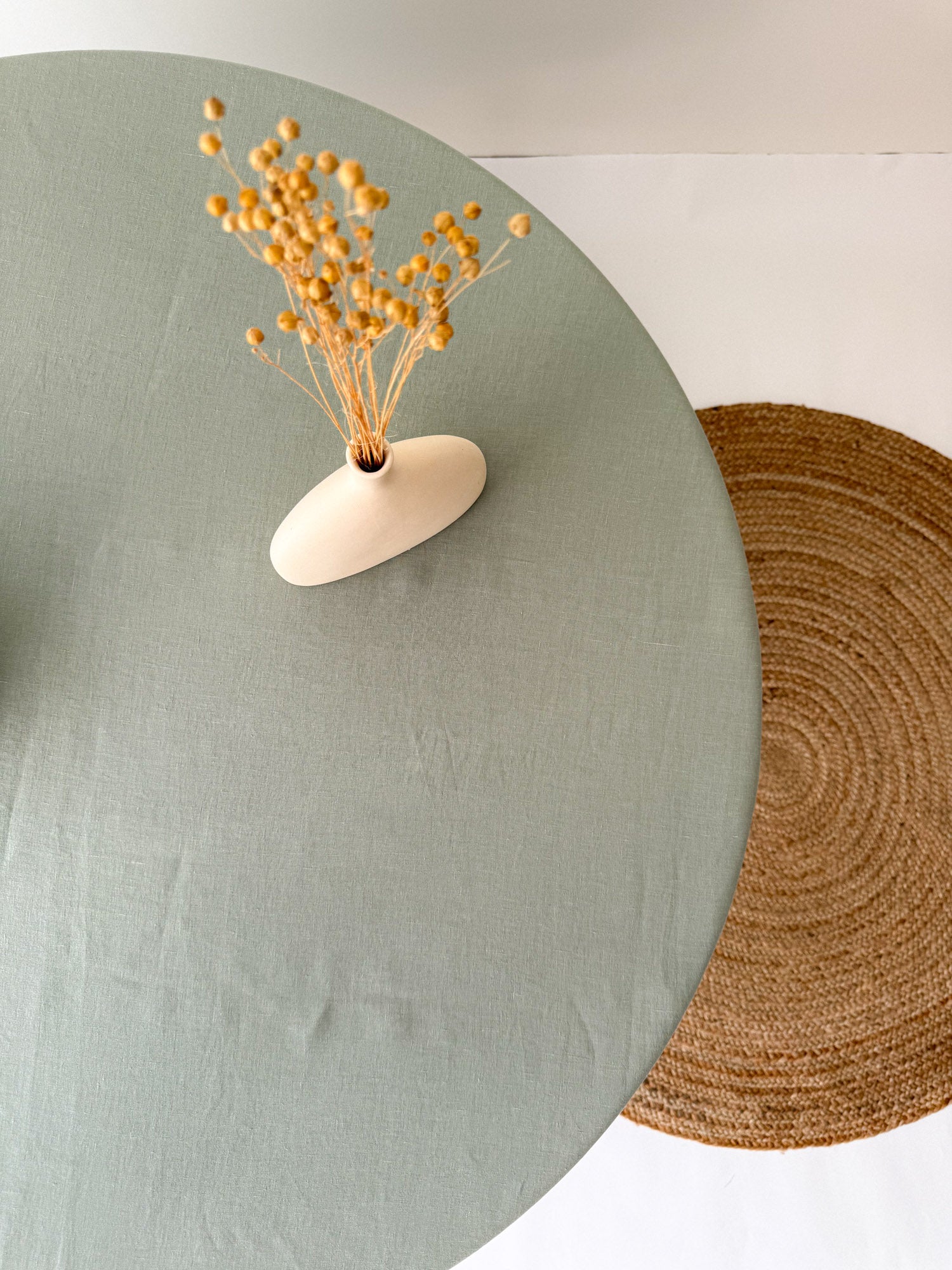 Nappe ronde en lin avec motif ajouré - Vert Sauge