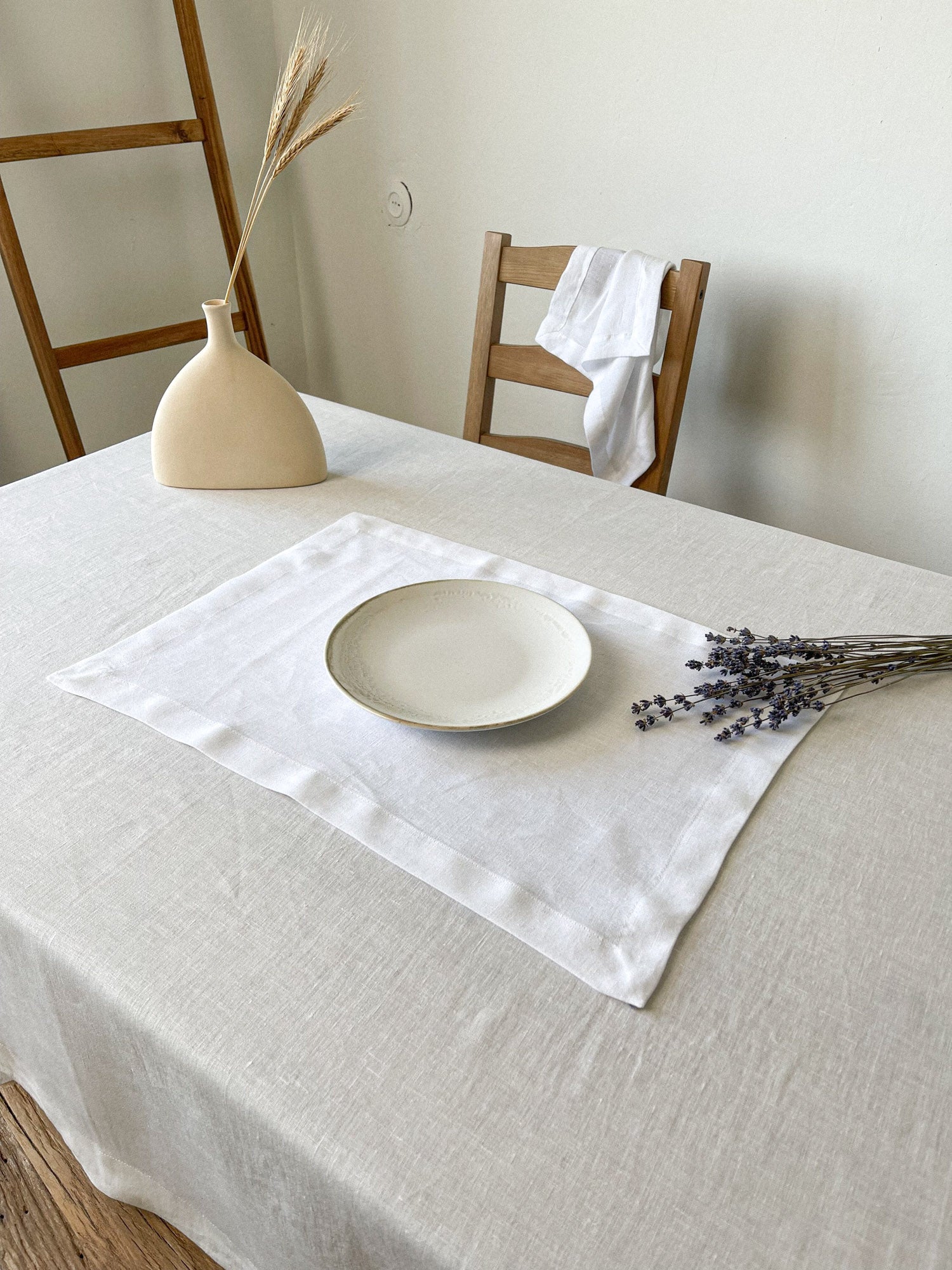 Weiße Leinen Tischset mit Kuvertecken - Linen Notes
