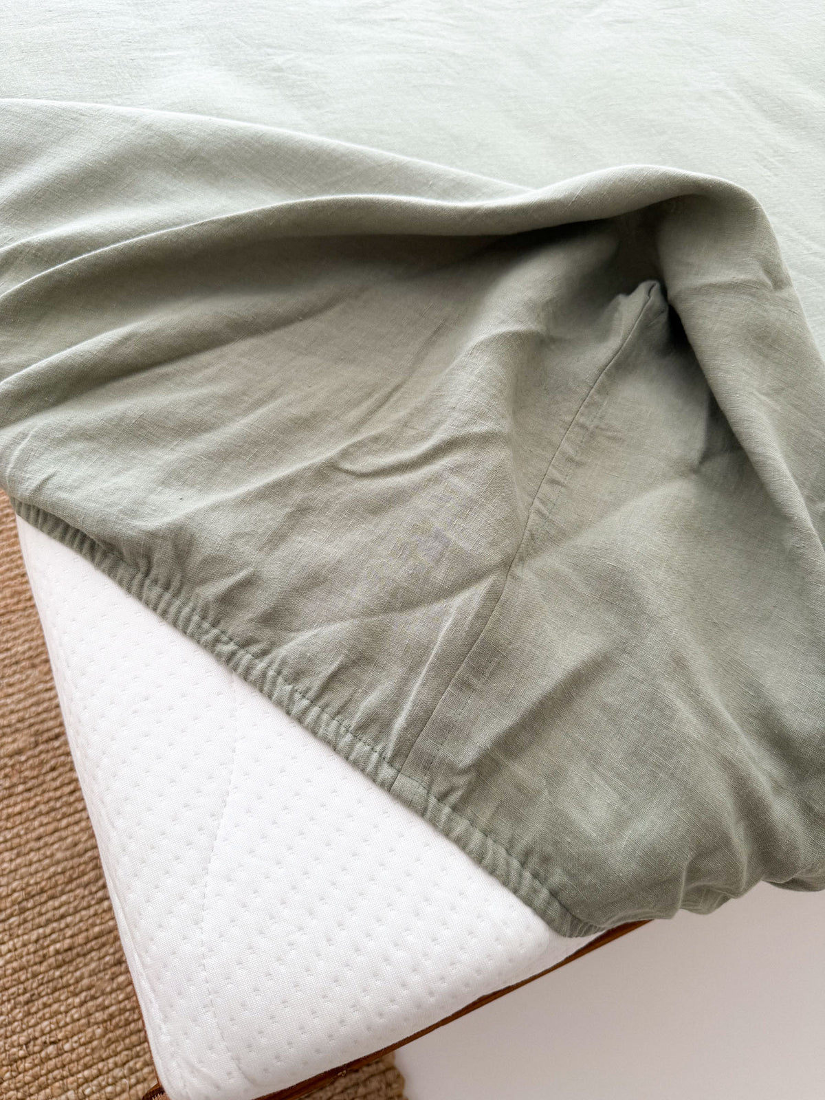 Drap housse en lin - Vert Sauge