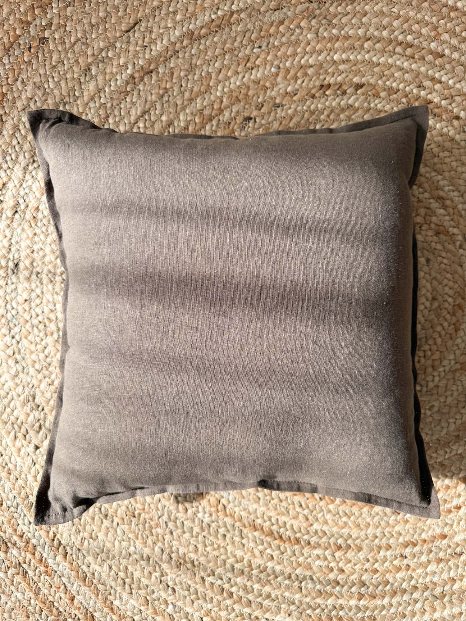 Housse de coussin en lin avec bordure - Marron