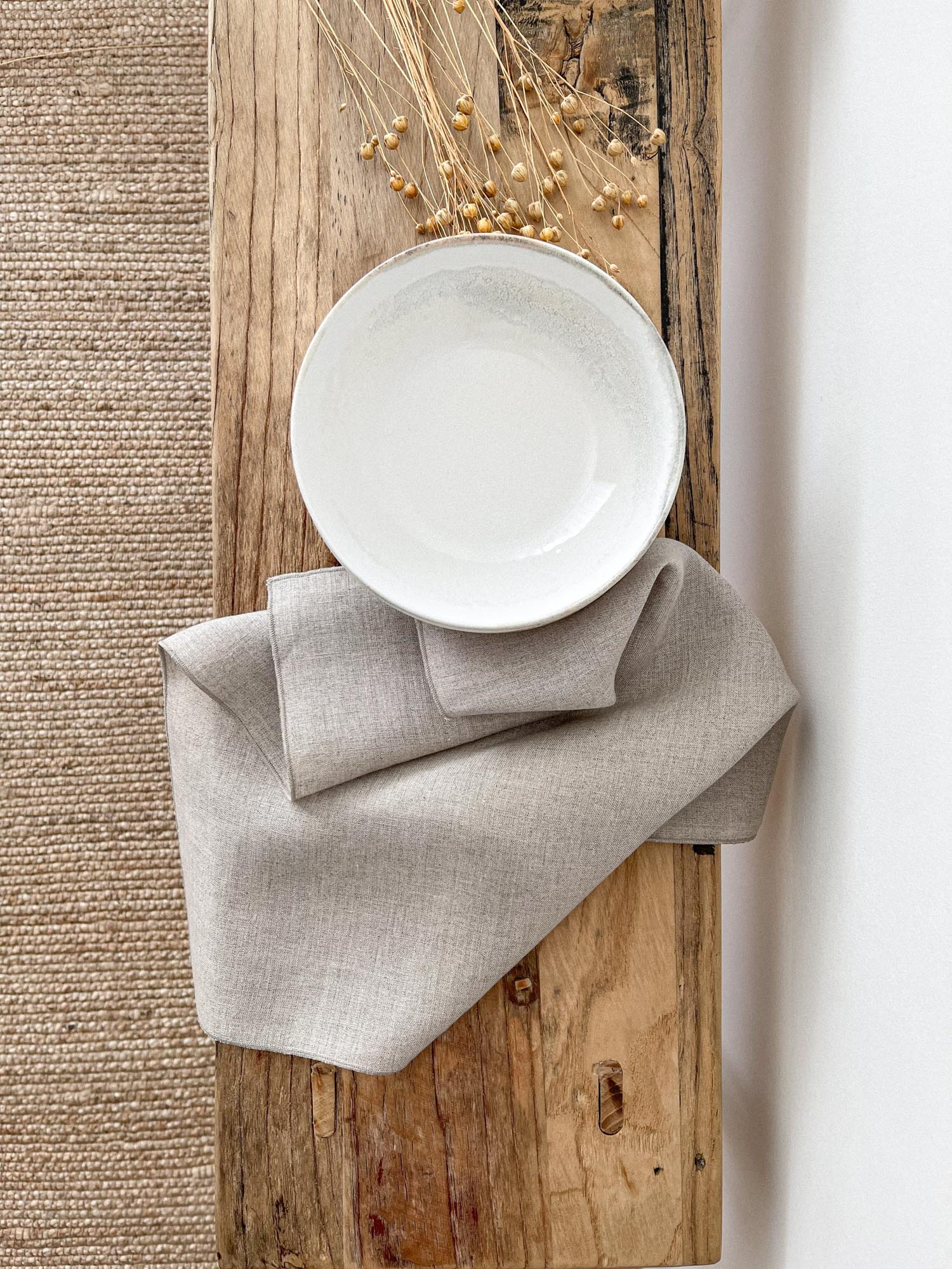 Beige Leinenserviette mit Rollsaum - Linen Notes