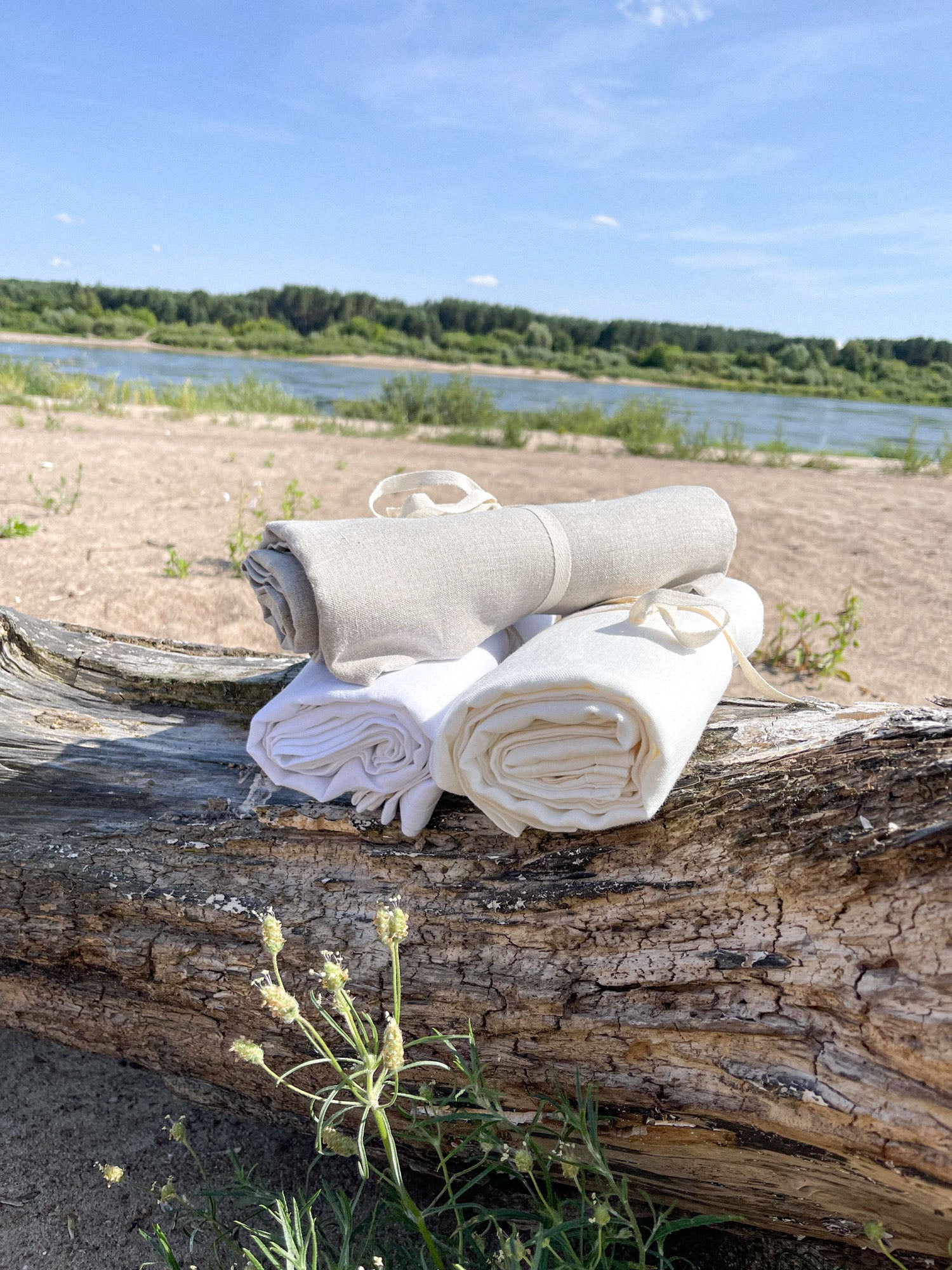 Serviette de plage en lin lavé - blanc cassé