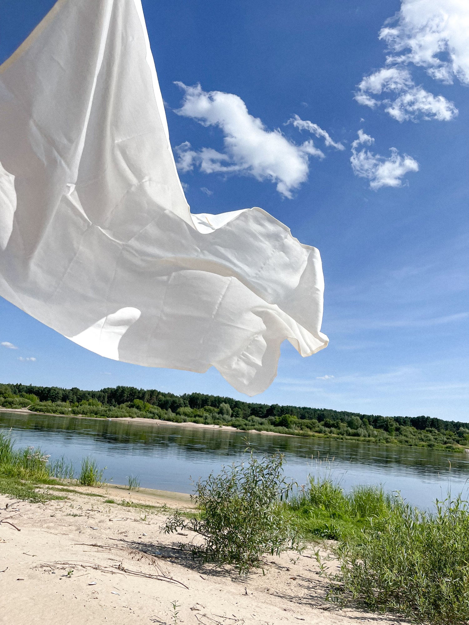 Serviette de plage en lin lavé - blanc cassé